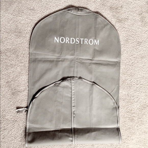 Nordstrom Storage & Organization Nordstrom Zipper Garment Bag